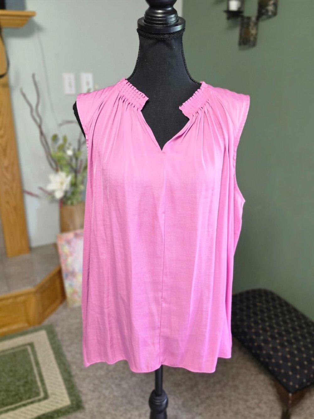 Simply Vera Vera Wang Pink Smocked V-Neck Sleeveless Blouse Size XL